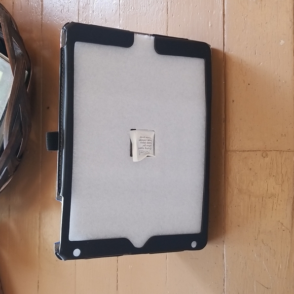 Fintie iPad 5/6/7 Case Cover - Picture 9 of 11